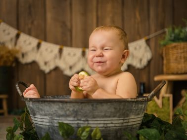 Smash Cake en Alicante realizado por fotógrafo profesional especializado en bebés